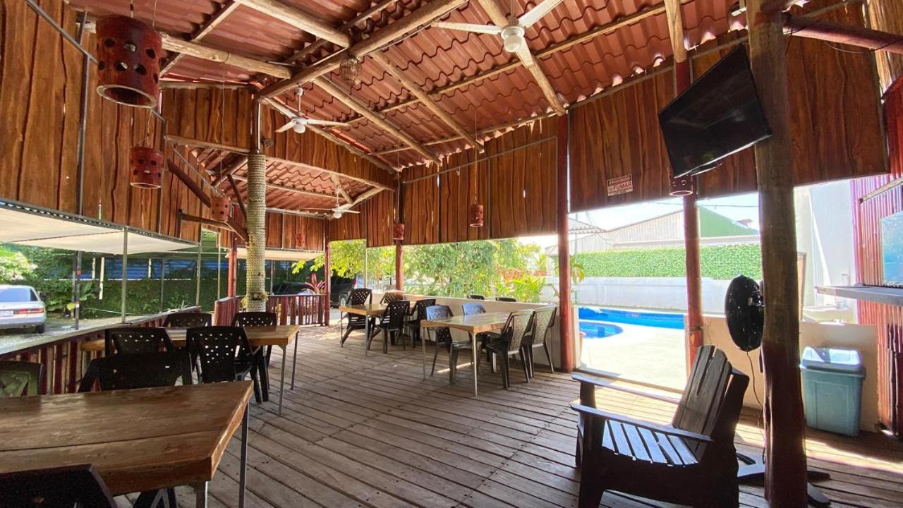 Hospedaje เกโปส ภายนอก รูปภาพ